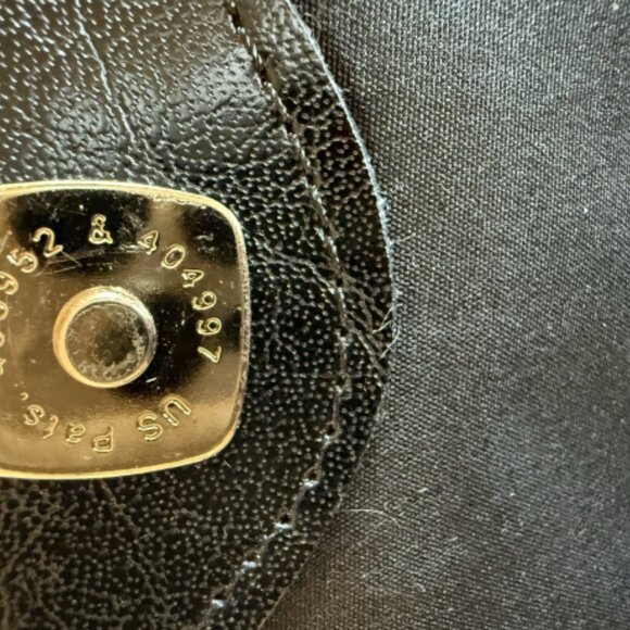 Liz Claiborne Leathery Shoulder Handbag stitched packet - Picture 6 of 8